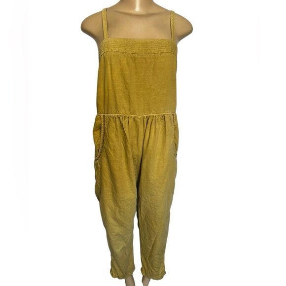 Anthropologie Pants - Anthropologie Postage Stamp mustard Yellow Romper jumpsuit size medium